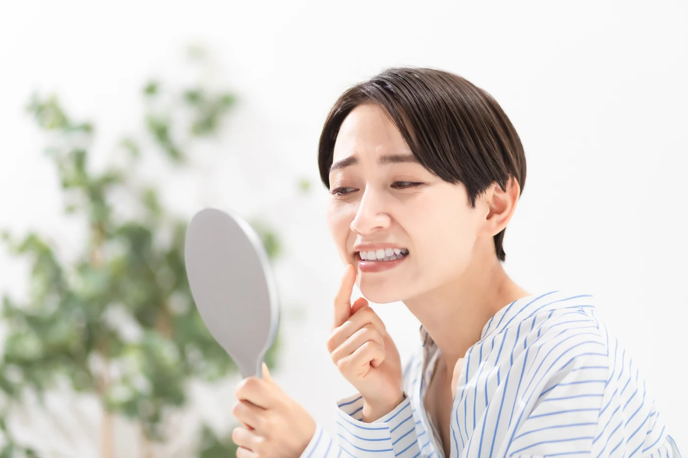 歯並びが悪くなる原因とは？今からできる予防・対処法も解説【日本歯科グループ代表が解説！】の参考画像