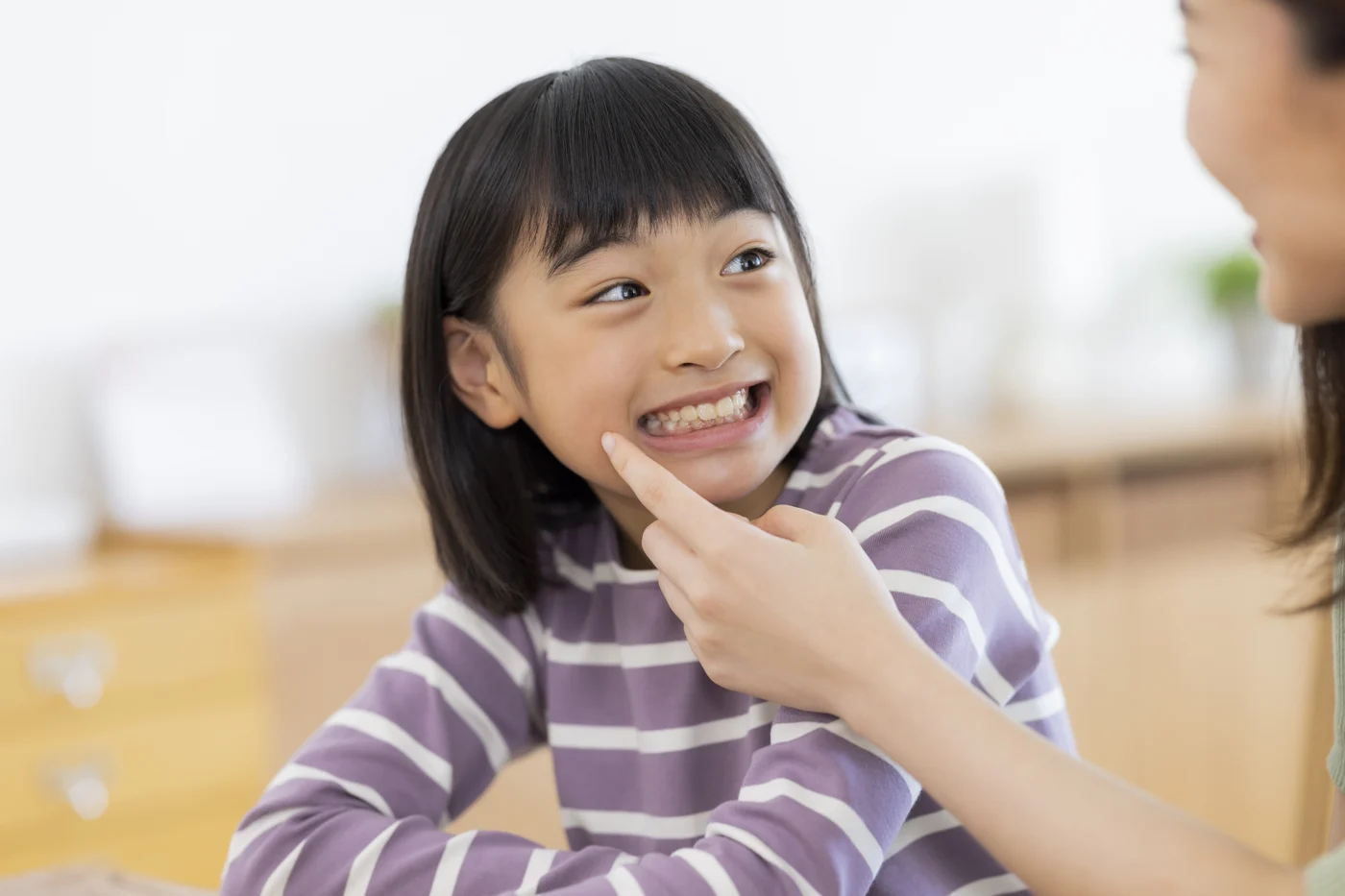 子供の歯列矯正はやめたほうがいい？開始時期とリスクを解説【静岡歯科が解説！】の参考画像