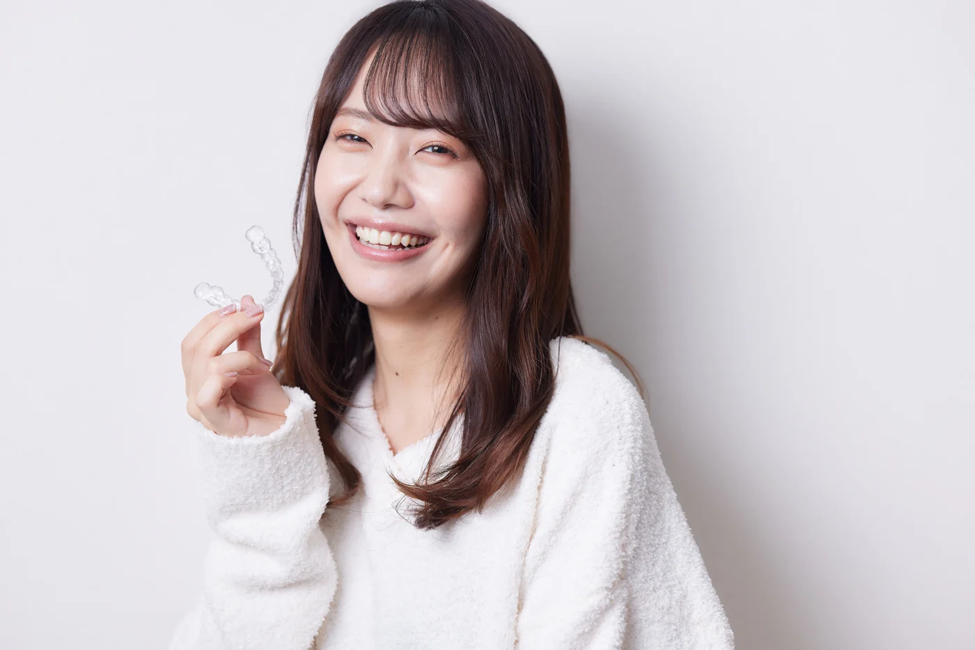 スマイルモア矯正の口コミ・効果は？驚きの安さの秘密を徹底解説【日本歯科札幌院長が解説！】の参考画像