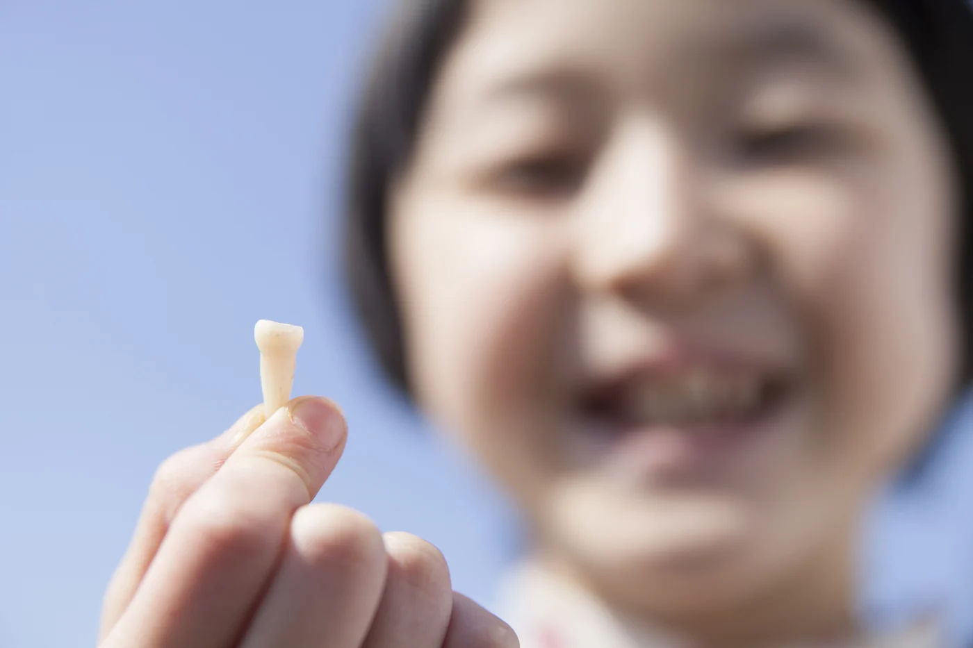 先天性欠如歯の子供の矯正はいくら？治療プラン別の費用目安を解説【静岡歯科が解説！】の参考画像